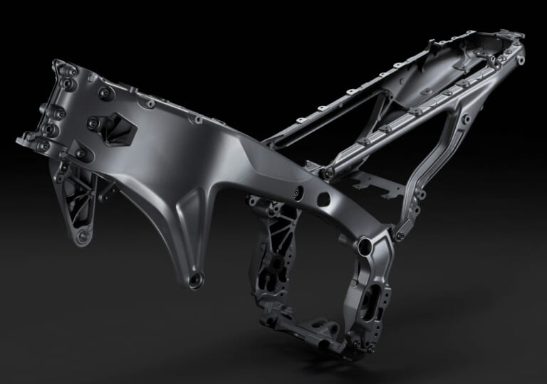 ヤマハMT-09/トレーサー9GT|フレーム|新型ヤマハMT-09/トレーサー9GT開発者インタビュー【コントロール性と刺激の両立を】