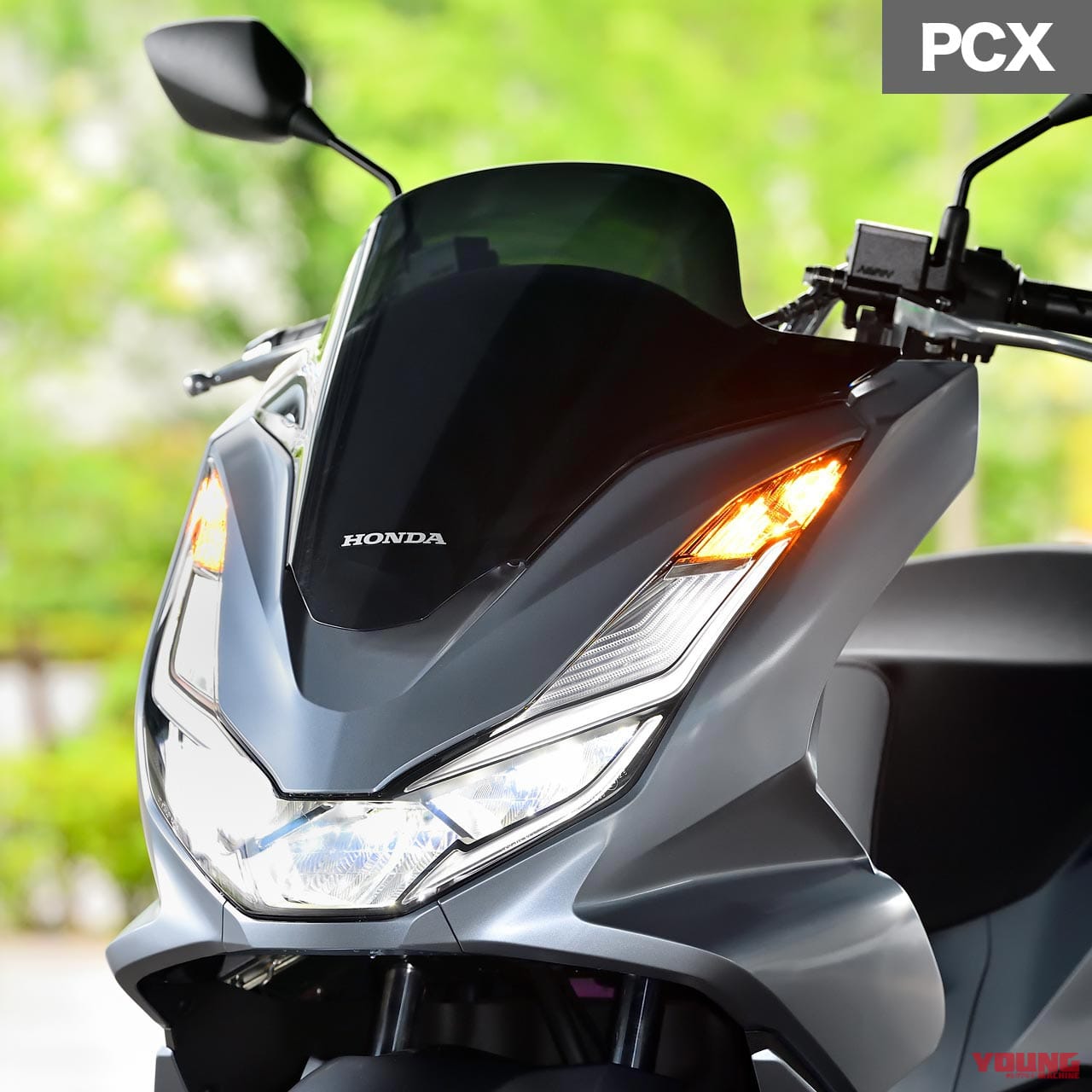 |令和の原付二種HY戦争勃発?! ヤマハNMAX vs ホンダPCX〈#1 ディテール徹底比較〉