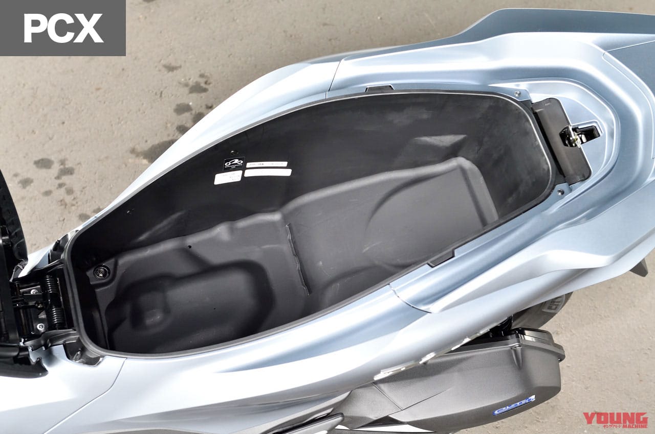 |令和の原付二種HY戦争勃発?! ヤマハNMAX vs ホンダPCX〈#1 ディテール徹底比較〉