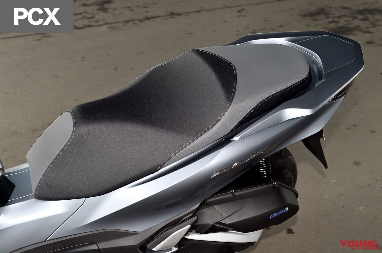 |令和の原付二種HY戦争勃発?! ヤマハNMAX vs ホンダPCX〈#1 ディテール徹底比較〉