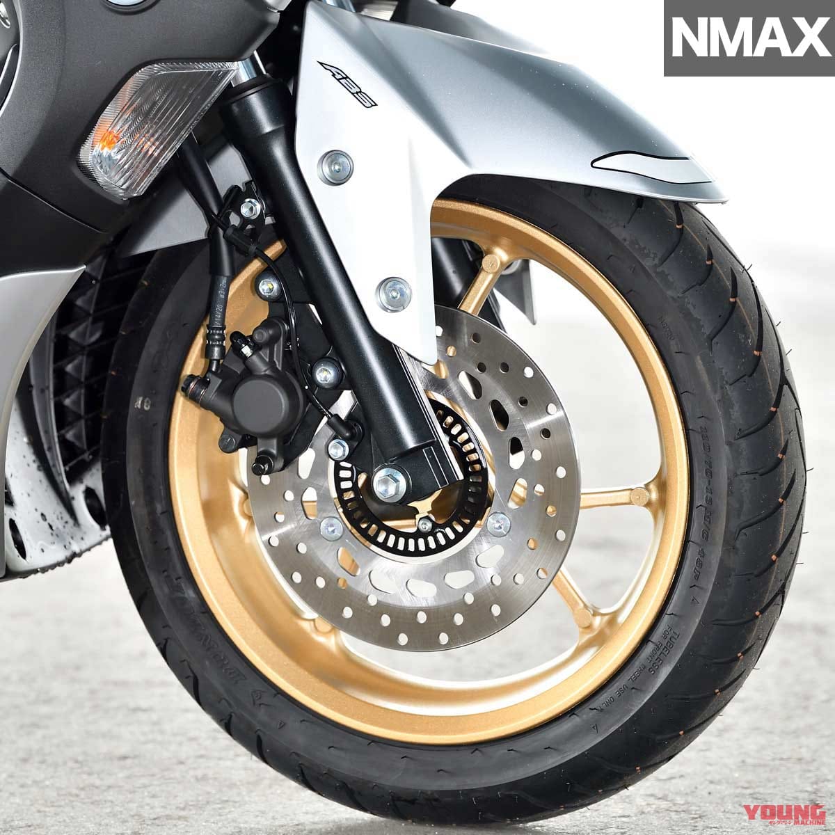 |令和の原付二種HY戦争勃発?! ヤマハNMAX vs ホンダPCX〈#1 ディテール徹底比較〉