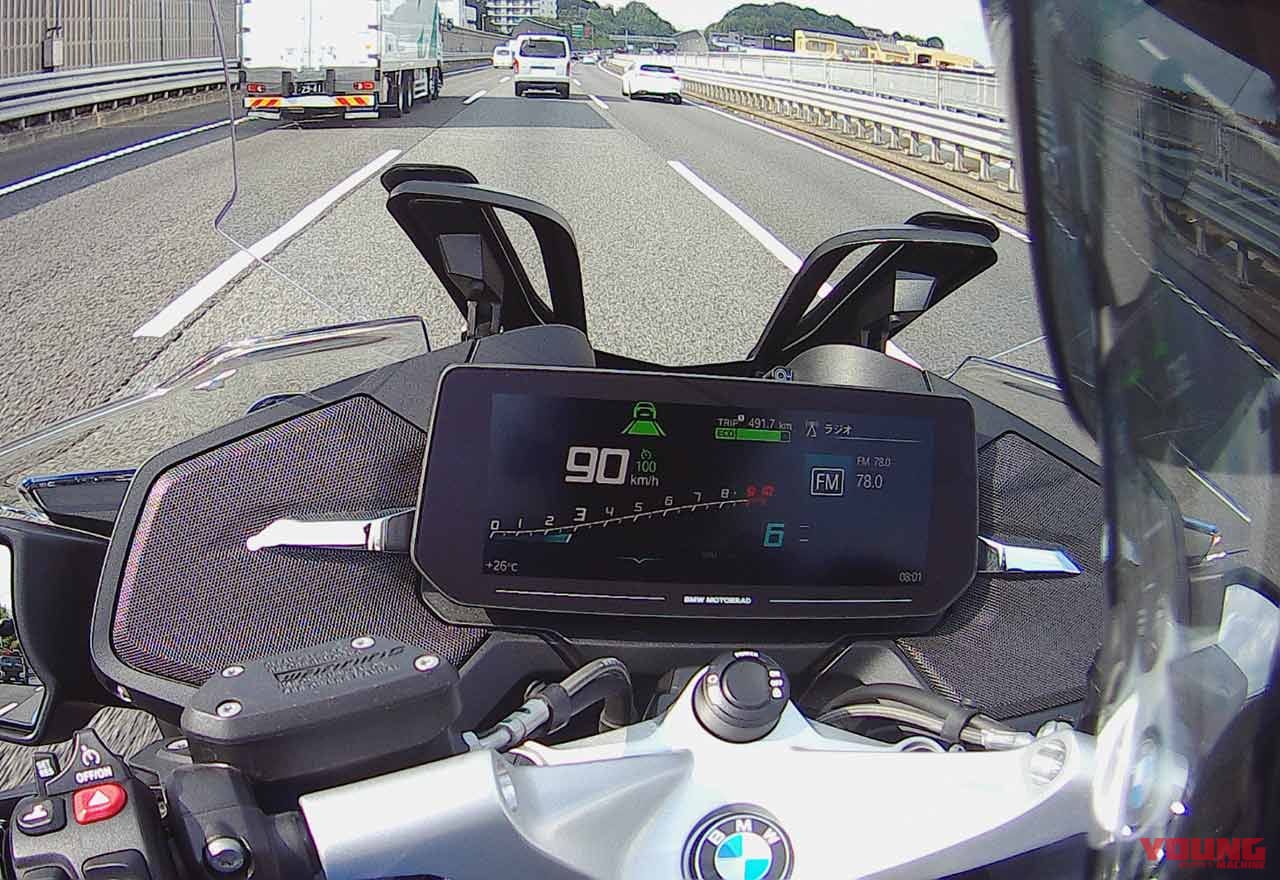 |BMW R1250RT試乗インプレッション【先進デバイス満載で完成度を高めた舗装路の王者】