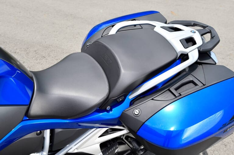 BMW R1250RT|シート|BMW R1250RT試乗インプレッション【先進デバイス満載で完成度を高めた舗装路の王者】