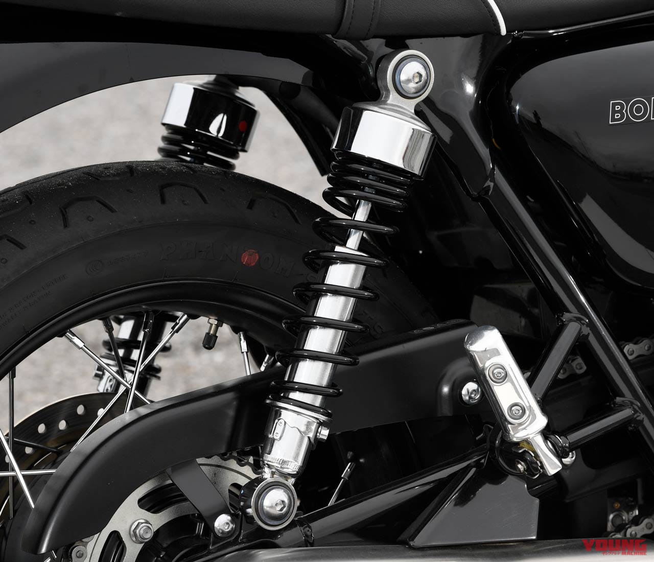 |大型ビギナーに最適! トライアンフ ボンネビルT100試乗インプレッション【完成度の高いエンジンを搭載】