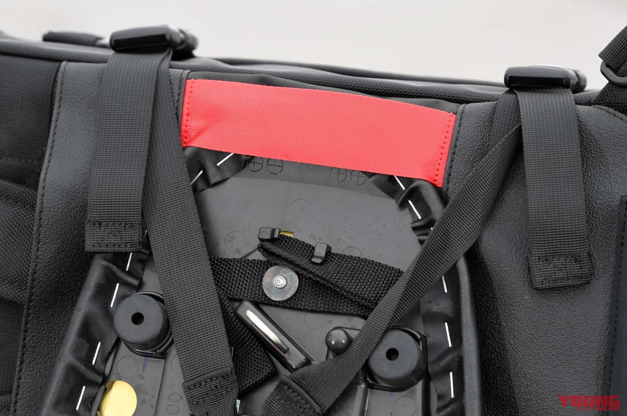 ヘンリービギンズ 2WAYシートバッグ DH-751|底面|ヘンリービギンズ 2WAYシートバッグ試用インプレ【バックパックとしても使えるスクエアタイプ】