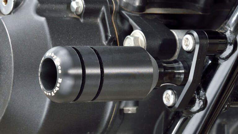 ホンダCB400SF|ベビーフェイスカスタム|フレームスライダー左|ロングセラー4気筒・ホンダCB400SFをカスタム! ベビーフェイスのパーツでパフォーマンスアップ