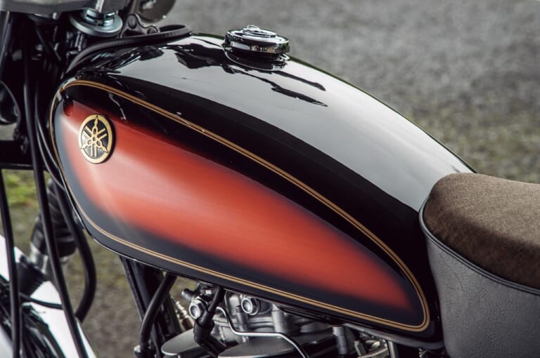 ワイズギア|SR400クラフトビルド外装セット|タンク|SR400サンバーストがまだ買える! ヤマハ純正カスタム外装セットが登場!〈ワイズギア〉