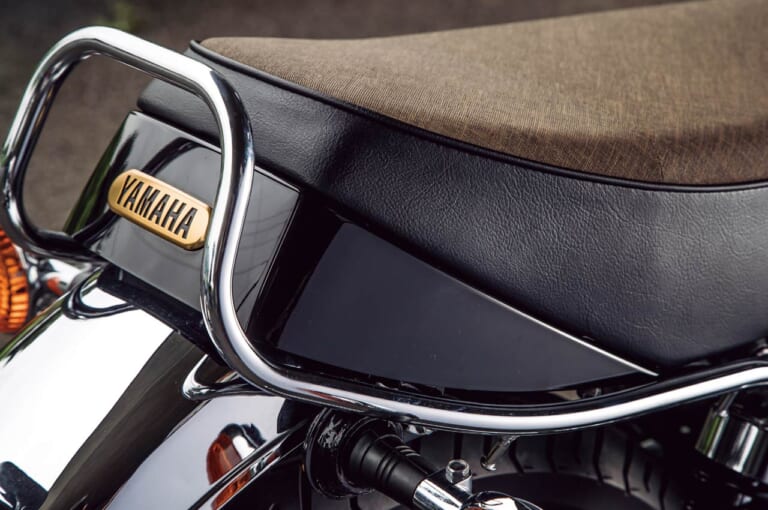 ワイズギア|SR400クラフトビルド外装セット|テールまわり|SR400サンバーストがまだ買える! ヤマハ純正カスタム外装セットが登場!〈ワイズギア〉