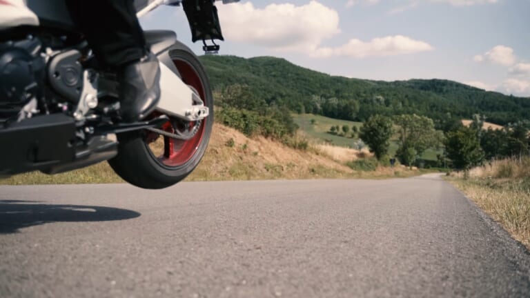 と、通り過ぎちゃった!? ビモータ「KB4」は10月正式発表に向け開発順調!