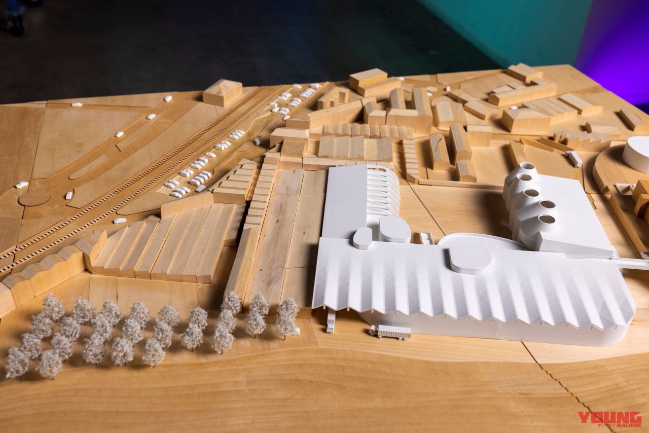 |オイオイ、水冷のモトグッツィかよ! 次の100年へ向けて「V100マンデッロ」を予告