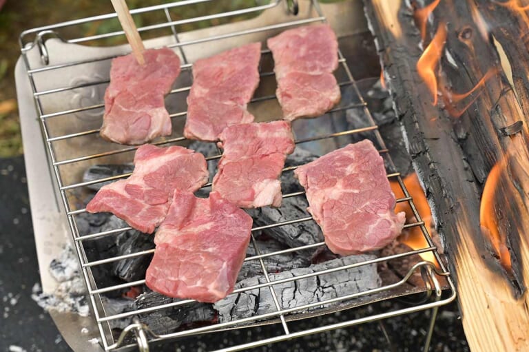 キャンプ飯|焚き火台|林道キャンプツーリングのための軽量コンパクト装備&パッキング術のススメ〈リコーダートキャンプツーリング|後編〉