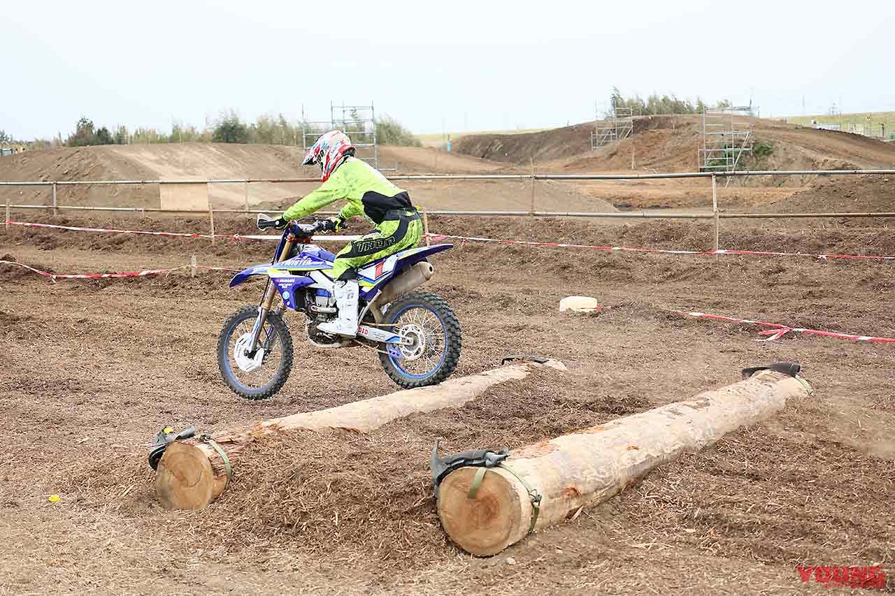 |連続丸太セクションの攻略法〈渡辺学のオフロードライディング指南|前編〉