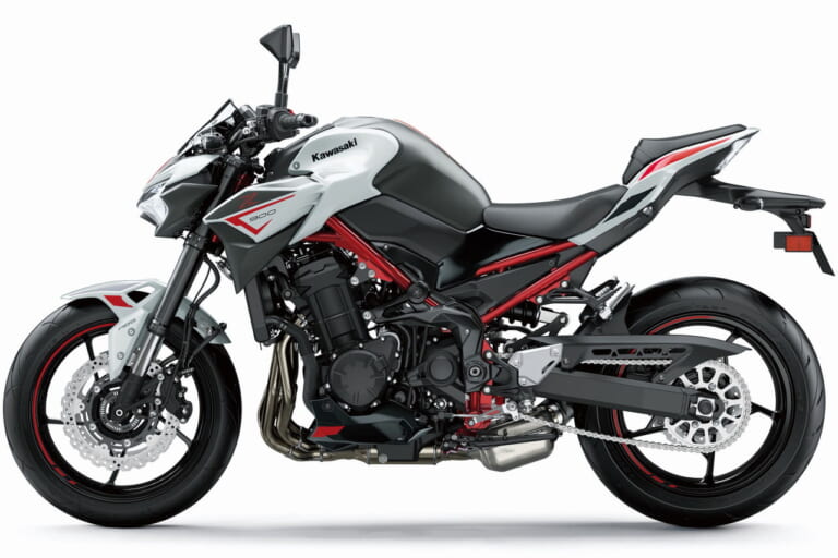 KAWASAKI Z900|最新相場もわかる! 人気バイク歴代モデル図鑑:カワサキZ900【上級/限定車も登場の2022年モデル】