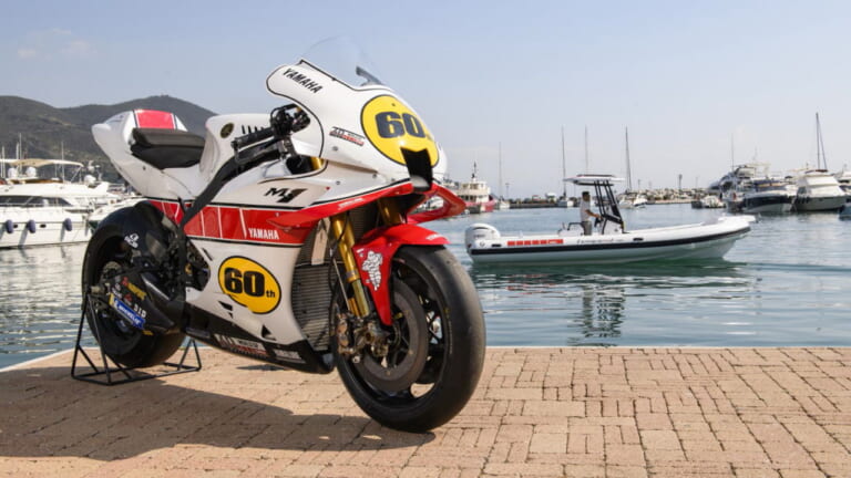 YAMAHA TEMPEST 750 GP Anniversary Edition|ヤマハの白赤60周年祭り! WGPのレジェンドカラー、お次はボートだ……!?