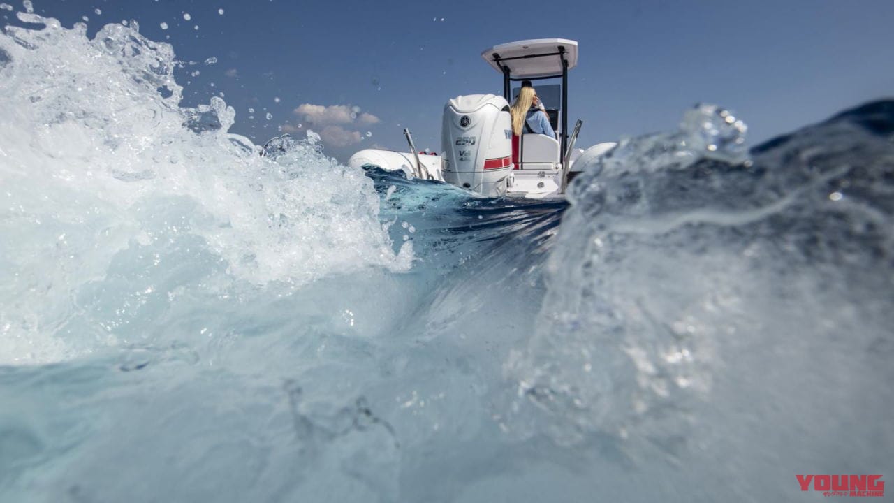 YAMAHA TEMPEST 750 GP Anniversary Edition|ヤマハの白赤60周年祭り! WGPのレジェンドカラー、お次はボートだ……!?