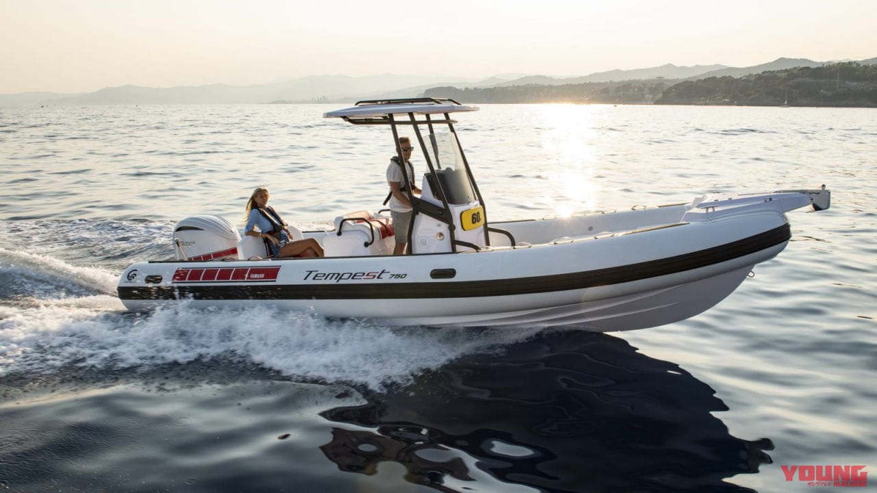 YAMAHA TEMPEST 750 GP Anniversary Edition|ヤマハの白赤60周年祭り! WGPのレジェンドカラー、お次はボートだ……!?