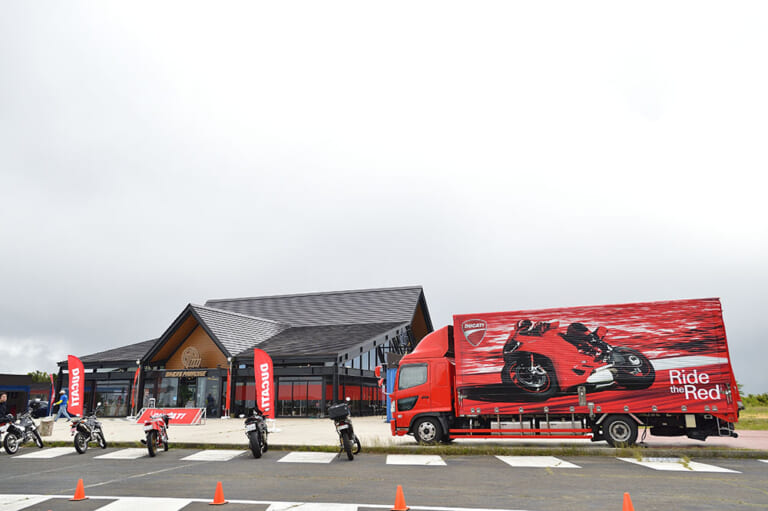 DREロード・アカデミー|ドゥカティ最新車で学ぶ公式ライディングレッスン「DRE」が9月17日/18日に開催!