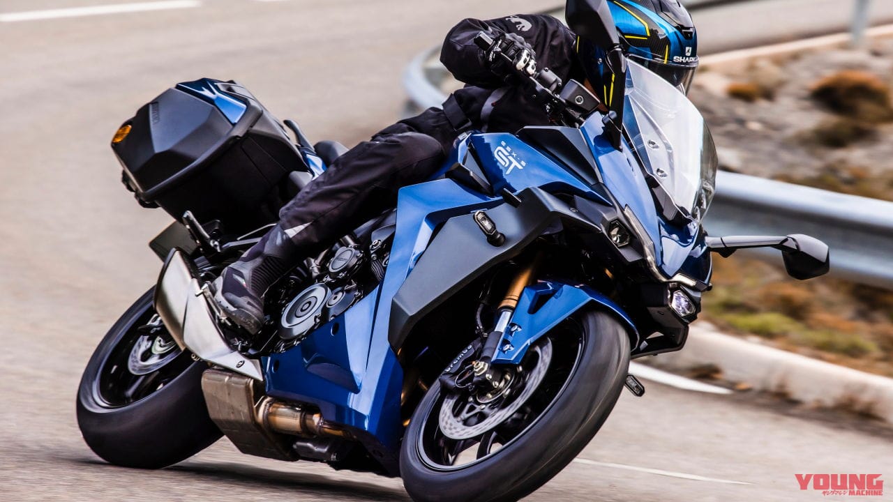 |スズキ新型「GSX-S1000GT」登場! 先鋭デザイン+クルコン、シフター、パワーモード!