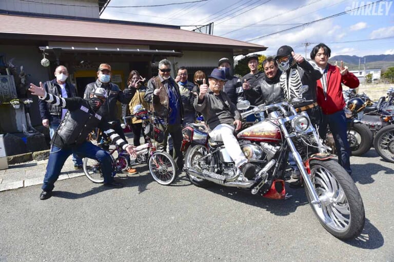 ハーレー忍野八海ツーリング|魚芳|ハーレーと記念撮影|ハーレーでローカルロードを快走して飛び切り美味いランチを食べに行こう!〈忍野八海ツーリング〉