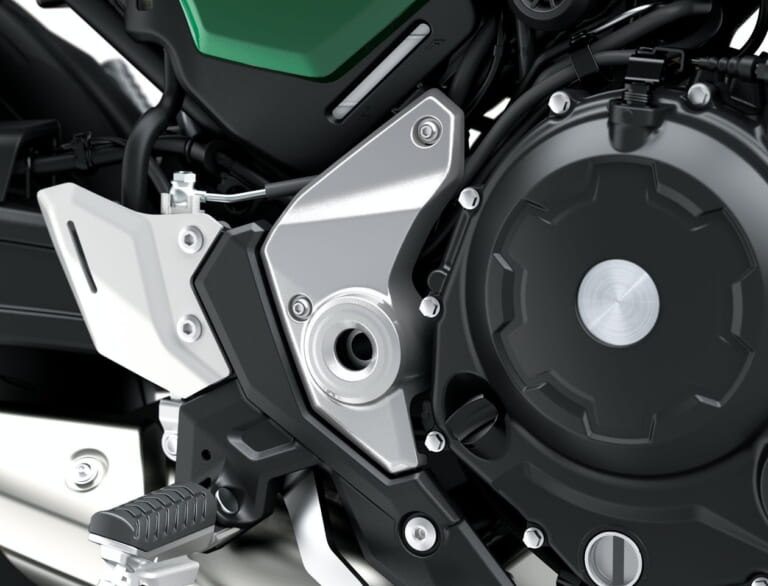 KAWASAKI Z650RS の純正アクセサリー