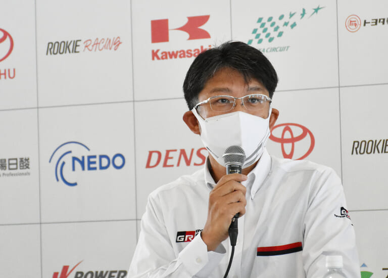 GAZOOレーシングカンパニーの佐藤恒治プレジデント|【速報】夢の内燃機関“水素エンジン”開発で、カワサキとトヨタのドリームタッグが爆誕か!?