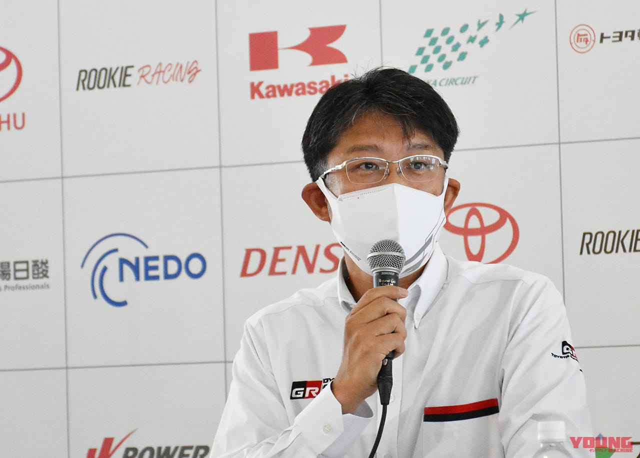 GAZOOレーシングカンパニーの佐藤恒治プレジデント|【速報】夢の内燃機関“水素エンジン”開発で、カワサキとトヨタのドリームタッグが爆誕か!?