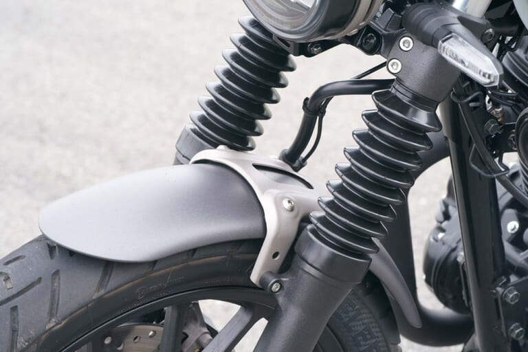 ホンダGB350S | フロントフェンダー|丸山浩の’21 ホンダGB350/S最終解説【意外に異なるディテール徹底比較】