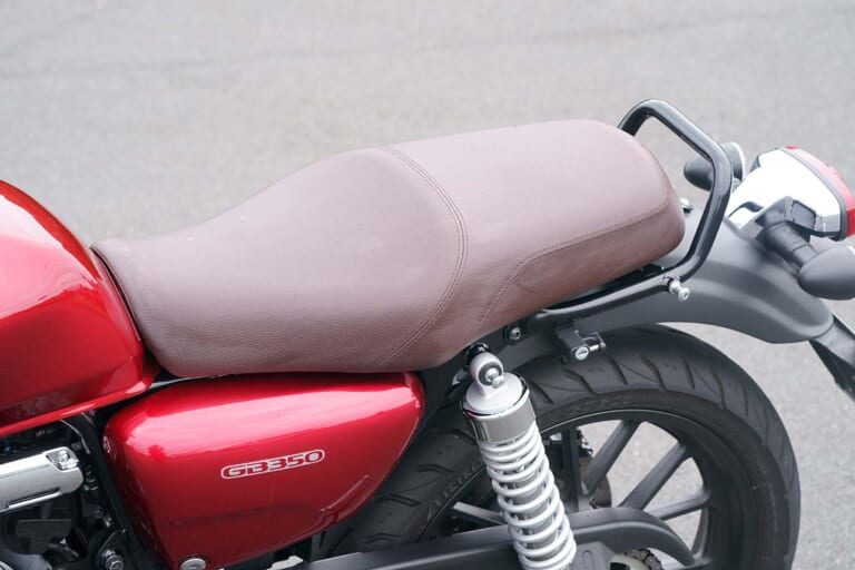 ホンダGB350 | シート|丸山浩の’21 ホンダGB350/S最終解説【意外に異なるディテール徹底比較】