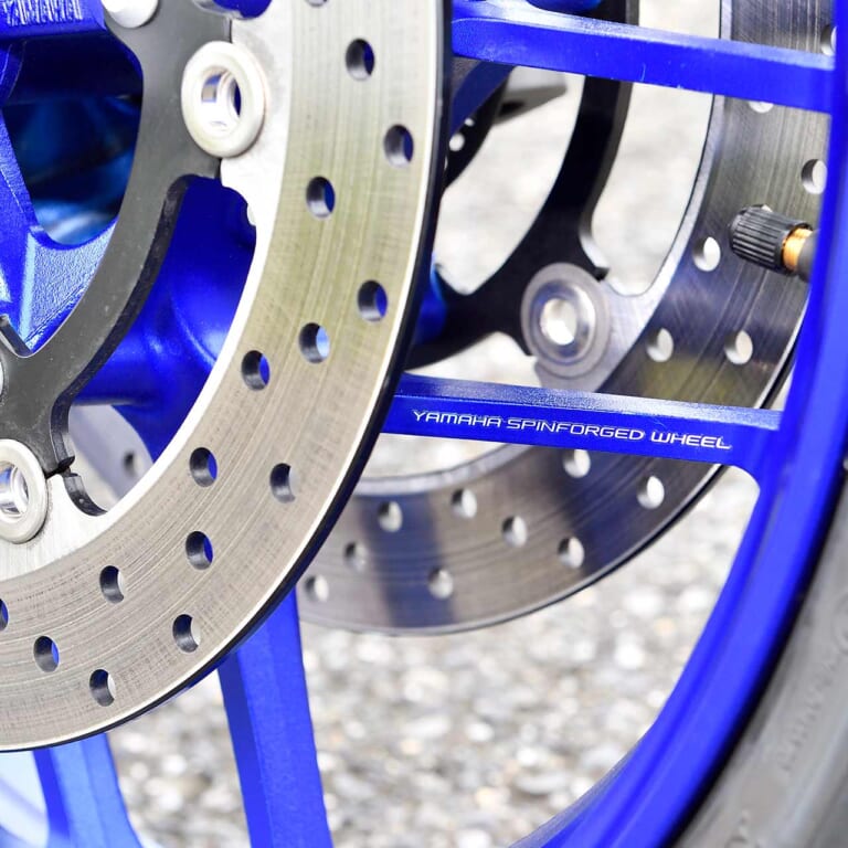 ヤマハMT-09|ホイール|ヤマハMT-09/SPディテール写真解説【エンジン/フレーム/電子制御:全盛りフルモデルチェンジ】
