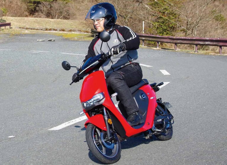 電動バイク走行200キロ！原付スクーター50ccの区分で乗れます！ ショップ