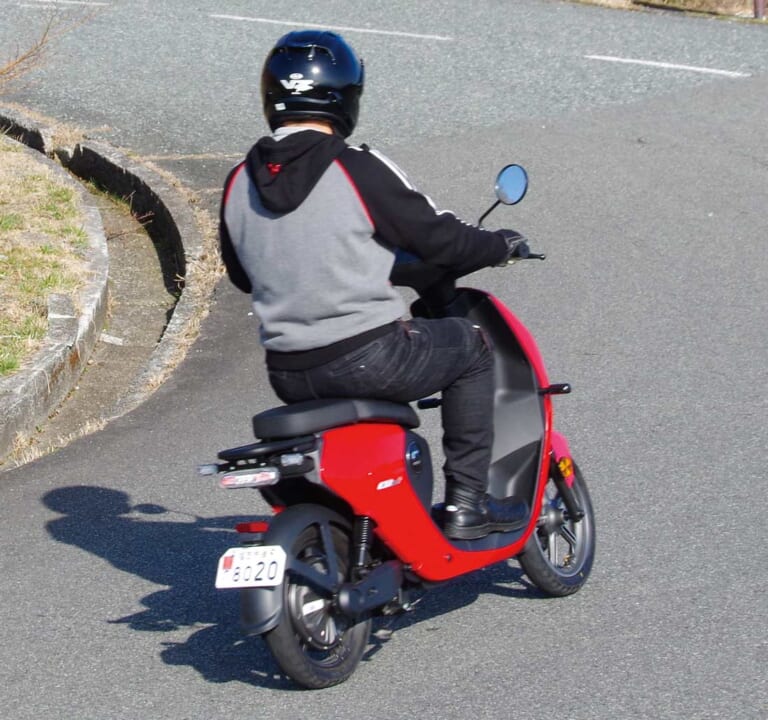 電動バイク|スーパーソコ シーユーミニプラス|登坂性能|最新機能厳選・17万円台のチョイ乗り電動バイク「スーパーソコ シーユーミニプラス」試乗インプレッション