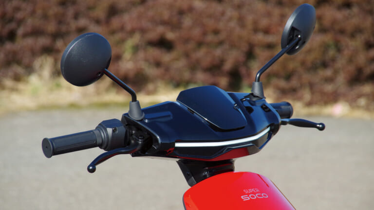 電動バイク|スーパーソコ シーユーミニプラス|ヘッドライト|最新機能厳選・17万円台のチョイ乗り電動バイク「スーパーソコ シーユーミニプラス」試乗インプレッション