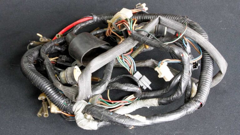 ’80s国産名車|ヤマハRZV500R|メインハーネス|’80s国産名車・ヤマハRZV500R完調メンテナンス【経年劣化を克服して完調を維持したい】