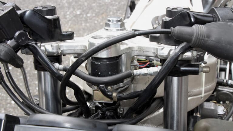 ’80s国産名車|ヤマハRZV500R|フロントフォーク|’80s国産名車・ヤマハRZV500R完調メンテナンス【経年劣化を克服して完調を維持したい】