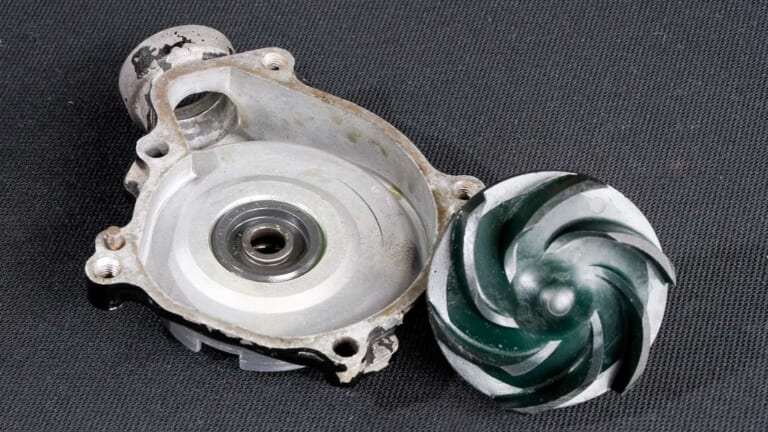 ’80s国産名車|ヤマハRZV500R|ウォーターポンプ|’80s国産名車・ヤマハRZV500R完調メンテナンス【経年劣化を克服して完調を維持したい】