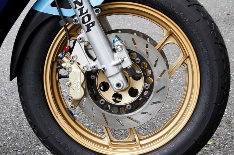 ’80s国産名車|ヤマハRZV500R|フロントブレーキ|’80s国産名車・ヤマハRZV500R完調メンテナンス【経年劣化を克服して完調を維持したい】