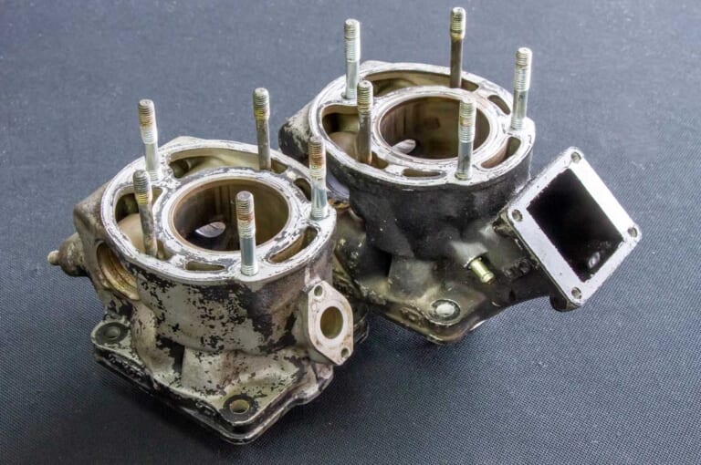 ’80s国産名車|ヤマハRZV500R|シリンダー|’80s国産名車・ヤマハRZV500R完調メンテナンス【経年劣化を克服して完調を維持したい】