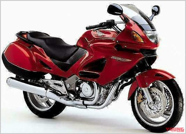 ホンダNT650Vドゥービル|ホンダ新型NT1100はアフリカツインのオンロード版!? 〈YM未来予想〉