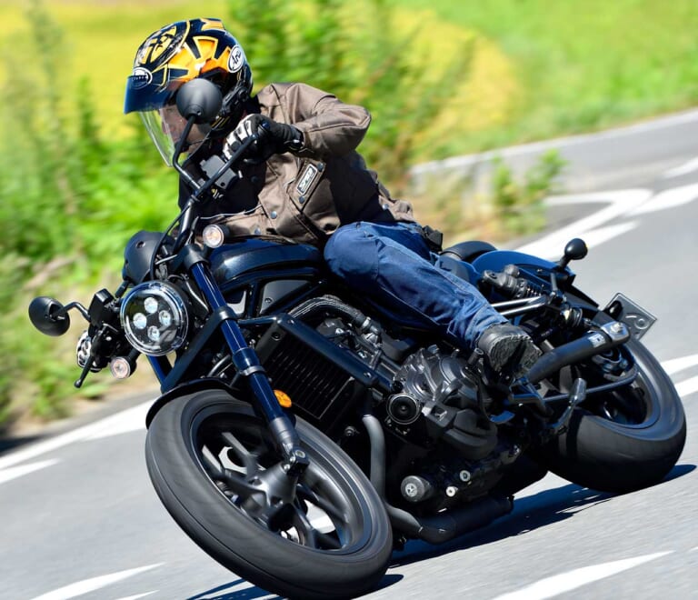 ホンダ レブル1100MTモデル試乗インプレッション【”クルーザー”の概念を再構築】