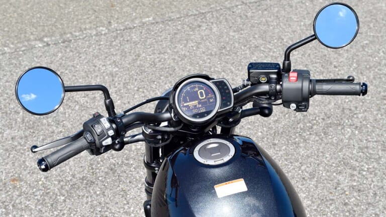 '21 ホンダ レブル1100|ハンドル|ホンダ レブル1100MTモデル試乗インプレッション【”クルーザー”の概念を再構築】