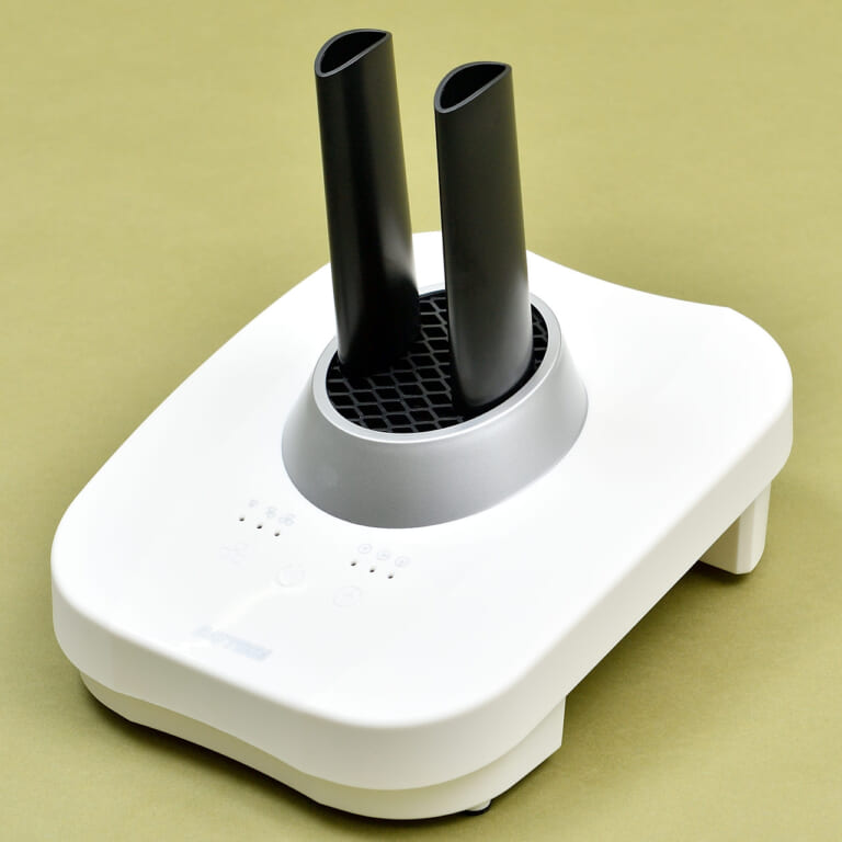 デイトナ ヘルメット消臭機 リメット|グローブホルダー|コスパ良好のヘルメット乾燥機「リメット」試用インプレッション【コスパ良好、消臭効果もアリ】