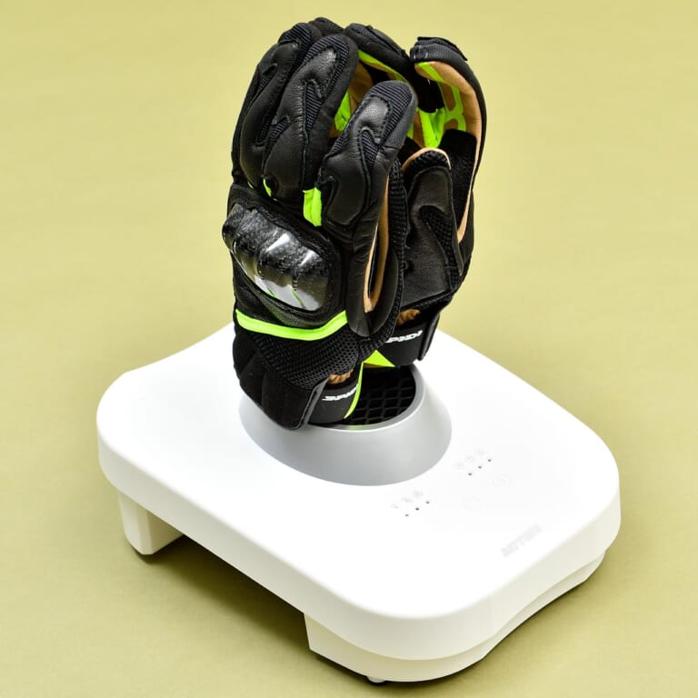 デイトナ ヘルメット消臭機 リメット|グローブホルダー|コスパ良好のヘルメット乾燥機「リメット」試用インプレッション【コスパ良好、消臭効果もアリ】