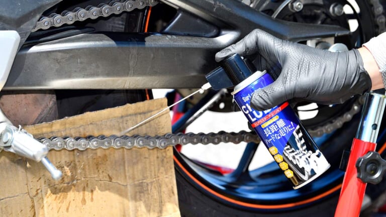 チェーンメンテナンス|シュアラスター チェーンルブ|吹き付け|シュアラスター「チェーンクリーナー&チェーンルブ」で超簡単スピーディーDIY【愛車の走りを快適に】