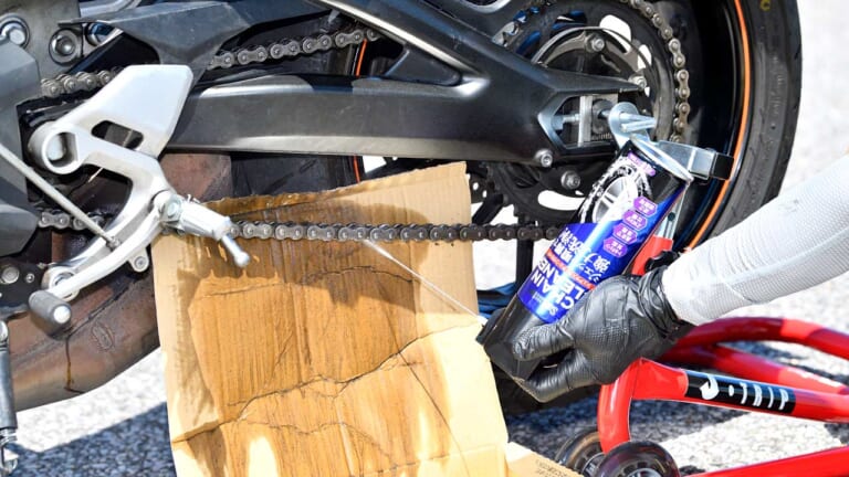 チェーンメンテナンス|シュアラスター チェーンクリーナー|吹き付け|シュアラスター「チェーンクリーナー&チェーンルブ」で超簡単スピーディーDIY【愛車の走りを快適に】