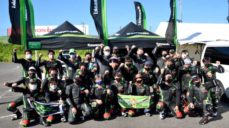 イベントレポート|ニンジャチームグリーンカップ|鈴鹿サーキット|集合写真|ワンメイクレースでZX-25Rを超満喫!【ニンジャチームグリーンカップ in 鈴鹿サーキット】