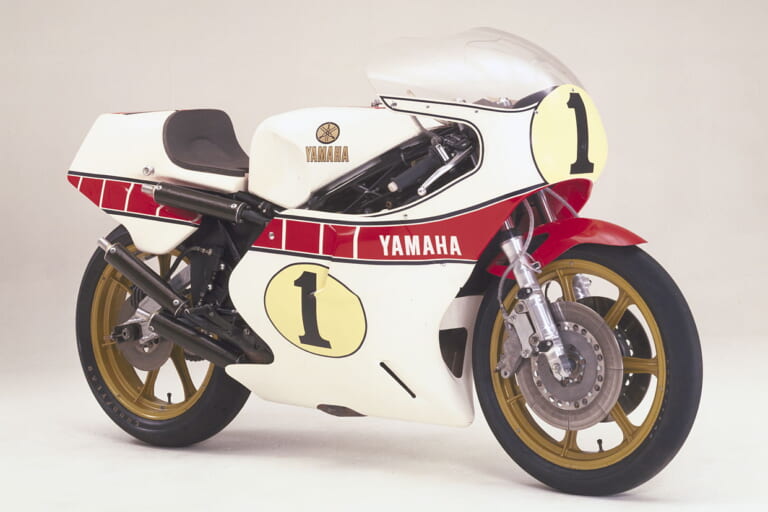 ヤマハ|YZR500|0W48|最後の2スト並列4気筒レーサー「OW-48」をオマージュ! ヤマハ限定車「YZF-R3 グランプリ参戦60周年カラー」登場