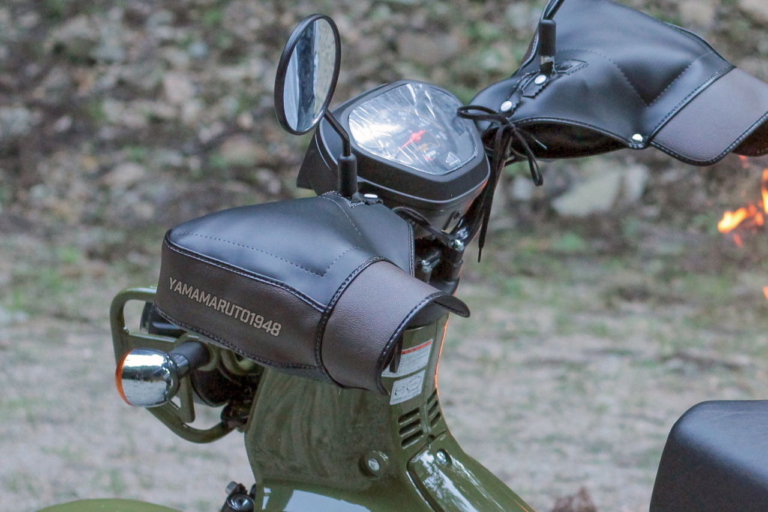 クロスカブ&ハンターカブ用ハンドルカバー HC-UPM002|郵便屋さん御用達でソロキャンプ!? ハンターカブ&クロスカブ用のシブカワ系「ハンドルカバー」登場!