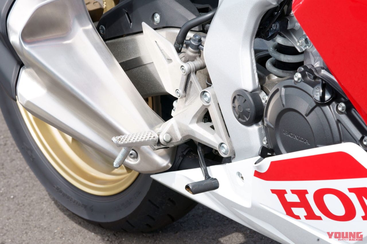 |あの4気筒のように回らなくても、CBR250RRにはエンジン屋としてのホンダの魂が宿っている!!