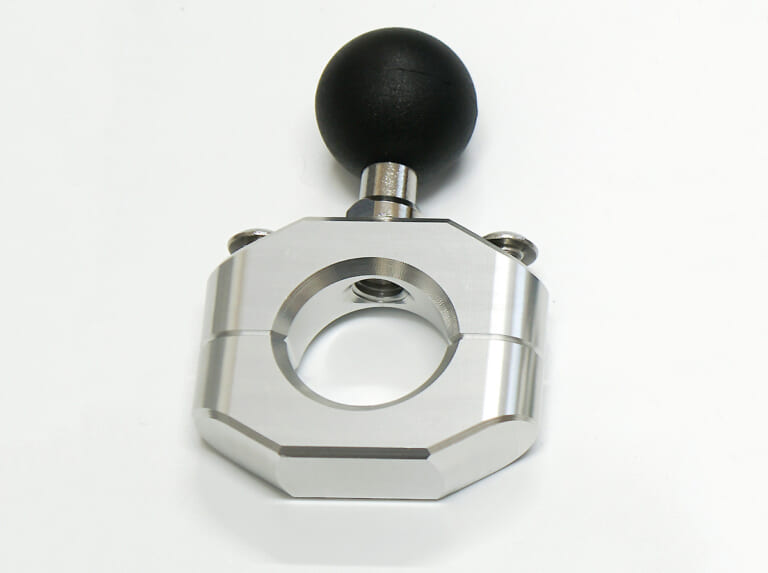 マウントシステム|ベース|バイク専用デバイスホルダー|サインハウス|バイク専用デバイスホルダー「マウントシステム」がさらに進化。幅広い車種に対応し、林道ツーリングでも大活躍!!