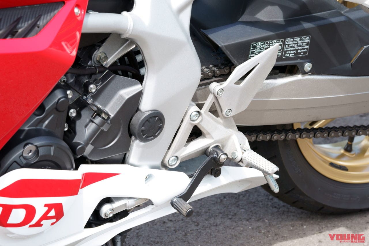 |あの4気筒のように回らなくても、CBR250RRにはエンジン屋としてのホンダの魂が宿っている!!